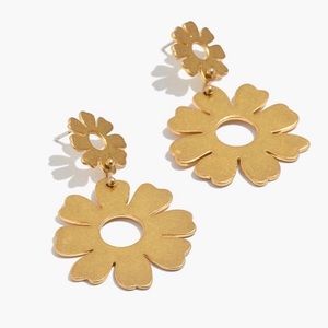 Madewell gold daisy flower hoop earrings